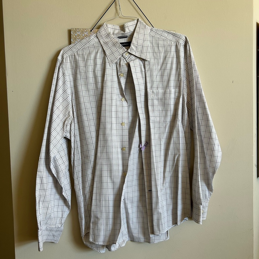 Nautica white plaid button down Size L